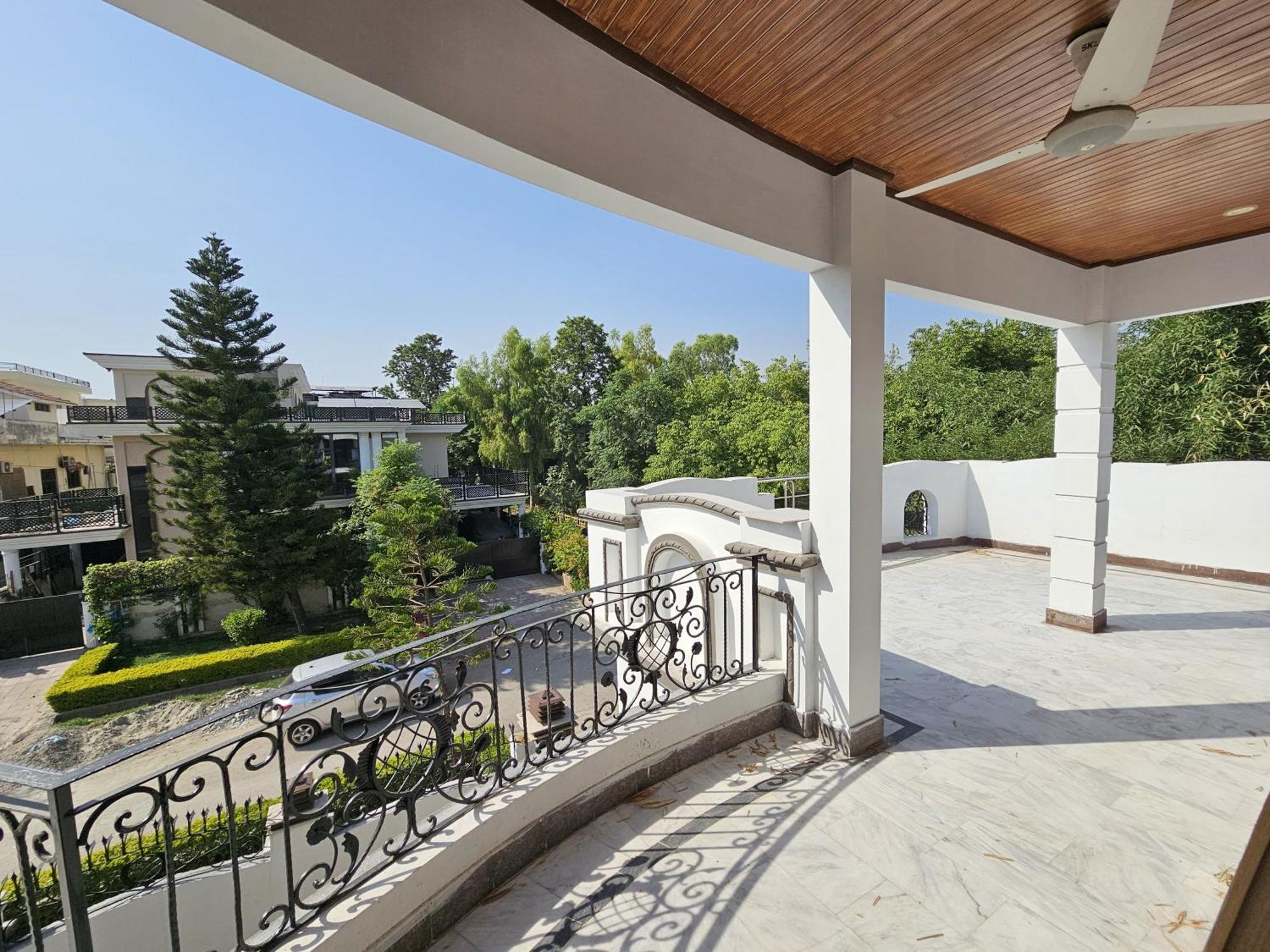 Butt Lodges 2 Islamabad Exterior photo