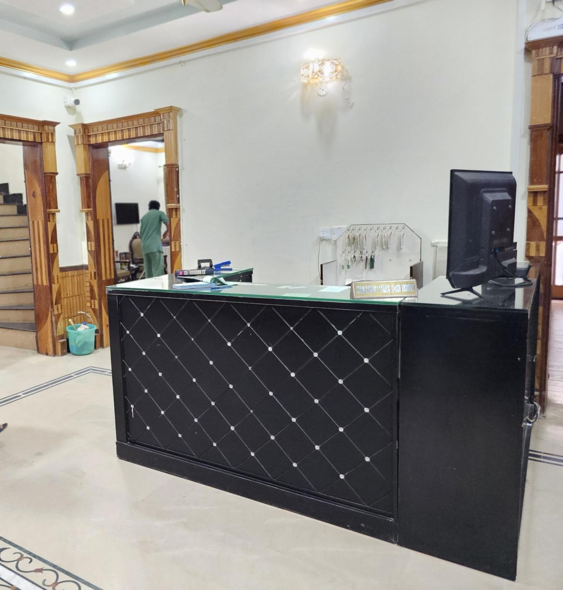 Butt Lodges 2 Islamabad Exterior photo